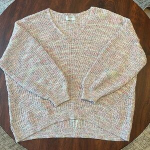 White/multicolor sweater